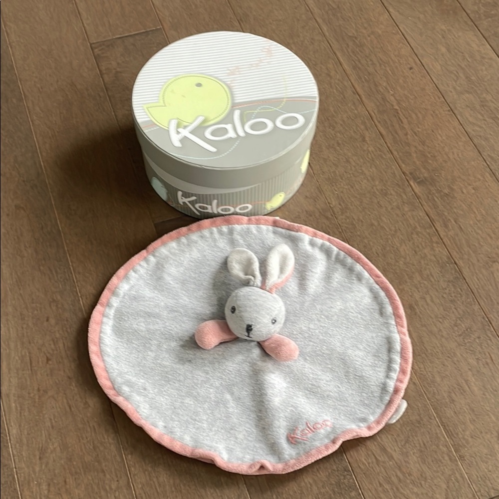Kaloo Baby Blanket Gray and Pink Bunny Comforter Kaloo Zen Grey Round Rabbit